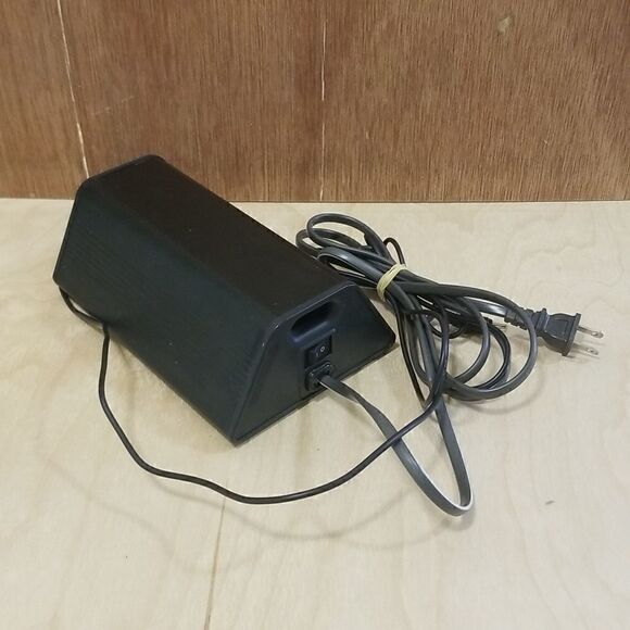 AC Power Supply Adapter 12V DC 1.0A - Picture 3 of 7